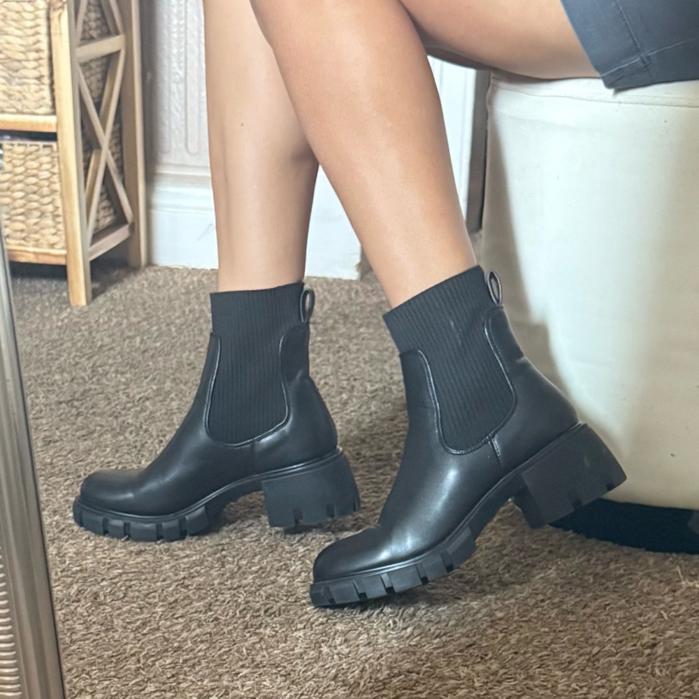 Steve Madden Black Rugged Sole Ankle Boots